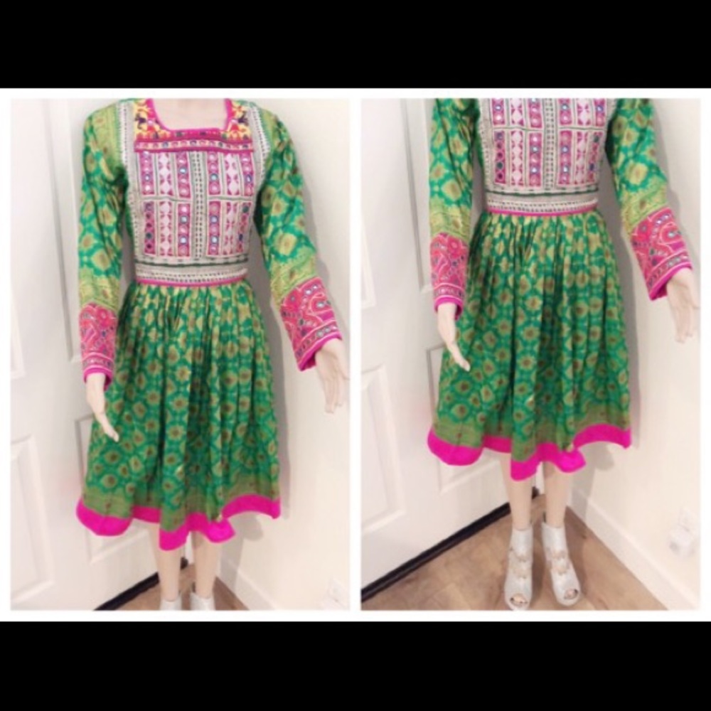 Dress - Picture 2 of 2